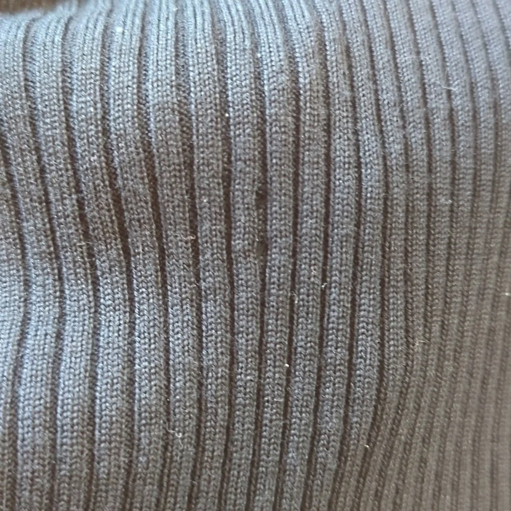 Cardigan - Picture 6 of 7